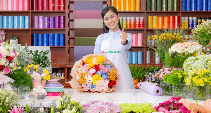 Sinh viên ngành Thương mại điện tử Tham quan công ty Cổ Phần Color Life - Phan Tuấn Sơn Lâm